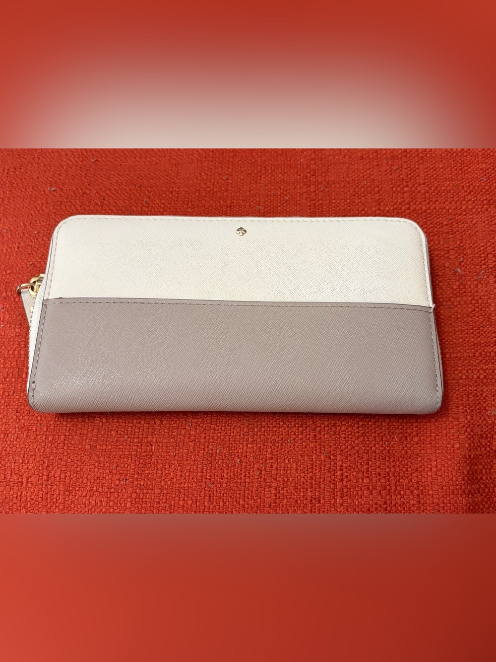 Two-Tone Cream and Taupe Zip Wallet Kate spade